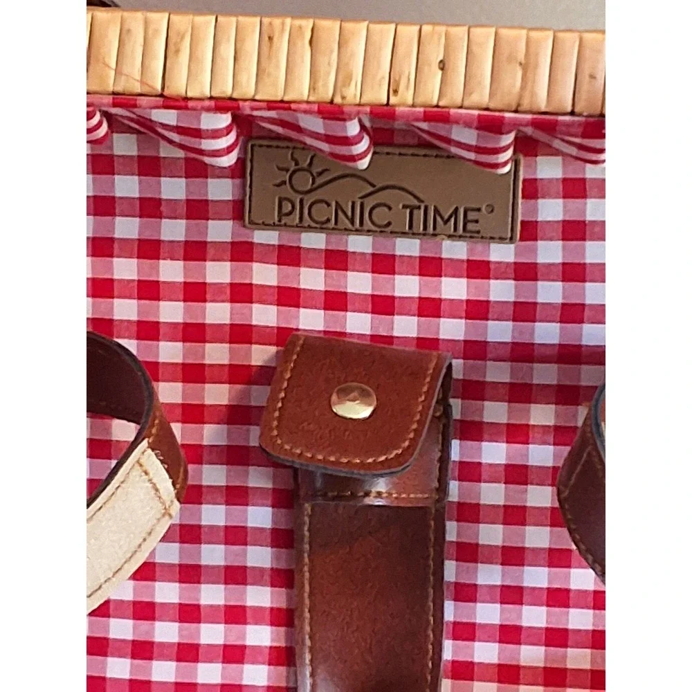 Picnic Time Wicker Picnic Basket Set for 2 Wine Glasses Cork Puller & Napkins